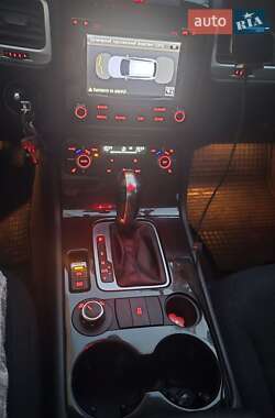 Внедорожник / Кроссовер Volkswagen Touareg 2013 в 