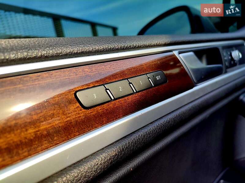 Внедорожник / Кроссовер Volkswagen Touareg 2015 в Киеве фото 18 Внедорожник / Кроссовер Volkswagen Touareg 2015 в Киеве