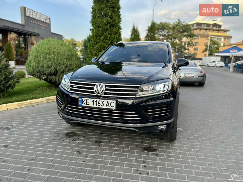 Внедорожник / Кроссовер Volkswagen Touareg 2018 в Днепре
