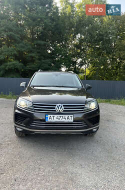 Внедорожник / Кроссовер Volkswagen Touareg 2016 в 