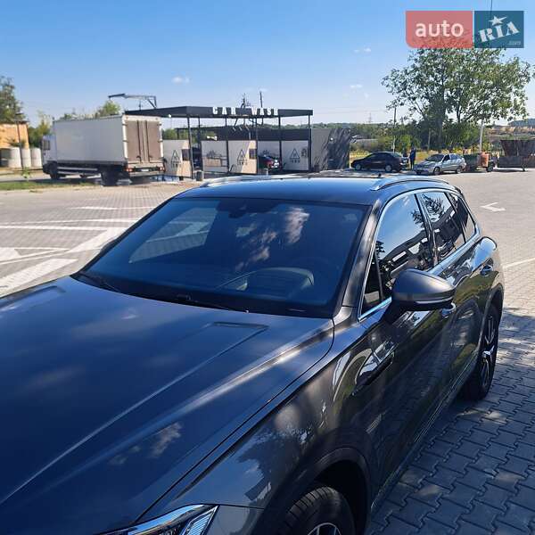 Внедорожник / Кроссовер Volkswagen Touareg 2023 в Тульчине
