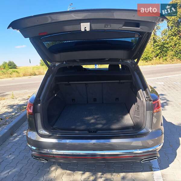 Внедорожник / Кроссовер Volkswagen Touareg 2023 в Тульчине