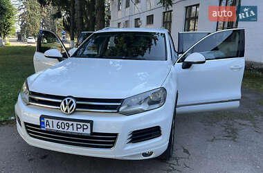 Позашляховик / Кросовер Volkswagen Touareg 2012 в Узині