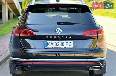 Внедорожник / Кроссовер Volkswagen Touareg 2019 в 