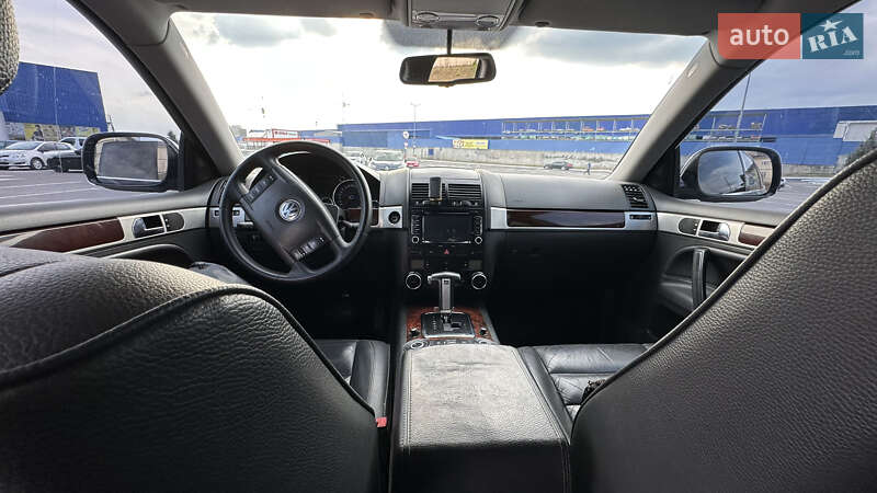 Внедорожник / Кроссовер Volkswagen Touareg 2006 в Виннице