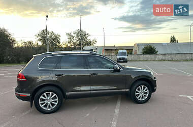 Внедорожник / Кроссовер Volkswagen Touareg 2017 в 