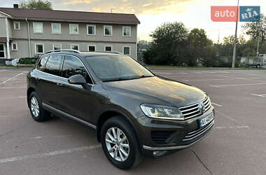 Внедорожник / Кроссовер Volkswagen Touareg 2017 в 