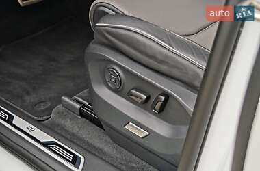 Внедорожник / Кроссовер Volkswagen Touareg 2023 в 