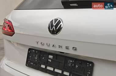Внедорожник / Кроссовер Volkswagen Touareg 2023 в 