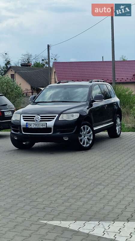 Внедорожник / Кроссовер Volkswagen Touareg 2009 в Радехове