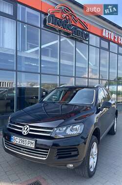 Внедорожник / Кроссовер Volkswagen Touareg 2012 в 