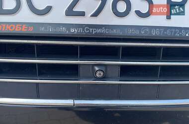 Внедорожник / Кроссовер Volkswagen Touareg 2012 в 