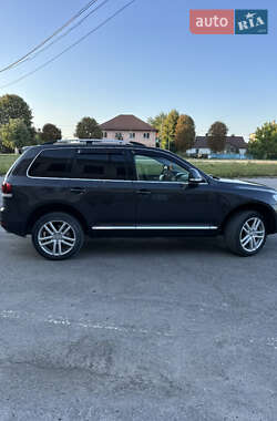 Внедорожник / Кроссовер Volkswagen Touareg 2007 в 