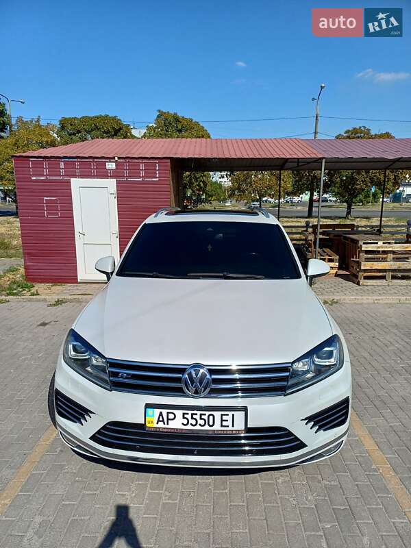 Volkswagen Touareg 2015