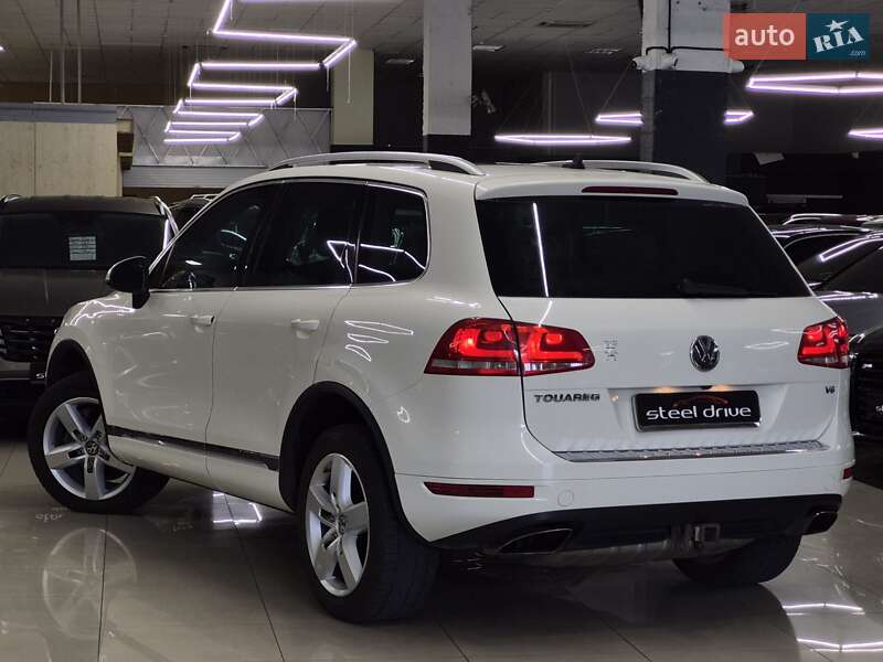 Позашляховик / Кросовер Volkswagen Touareg 2010 в Миколаєві фото 3 Позашляховик / Кросовер Volkswagen Touareg 2010 в Миколаєві