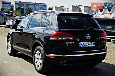 Внедорожник / Кроссовер Volkswagen Touareg 2015 в 