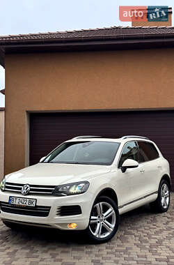 Внедорожник / Кроссовер Volkswagen Touareg 2011 в Одессе