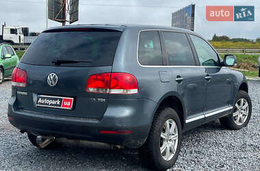 Внедорожник / Кроссовер Volkswagen Touareg 2004 в 