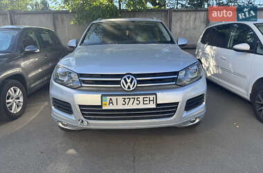 Внедорожник / Кроссовер Volkswagen Touareg 2013 в Броварах