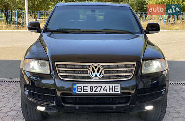 Внедорожник / Кроссовер Volkswagen Touareg 2005 в Николаеве