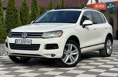 Внедорожник / Кроссовер Volkswagen Touareg 2011 в 
