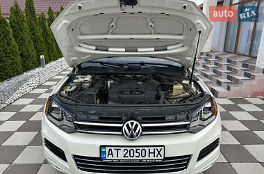 Внедорожник / Кроссовер Volkswagen Touareg 2011 в 