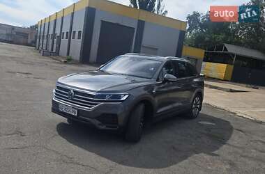 Позашляховик / Кросовер Volkswagen Touareg 2021 в Кривому Розі