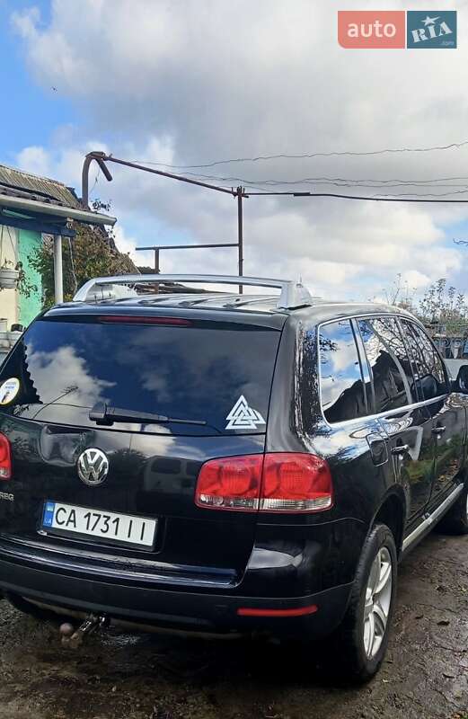 Внедорожник / Кроссовер Volkswagen Touareg 2004 в Умани