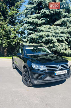 Внедорожник / Кроссовер Volkswagen Touareg 2016 в Киеве