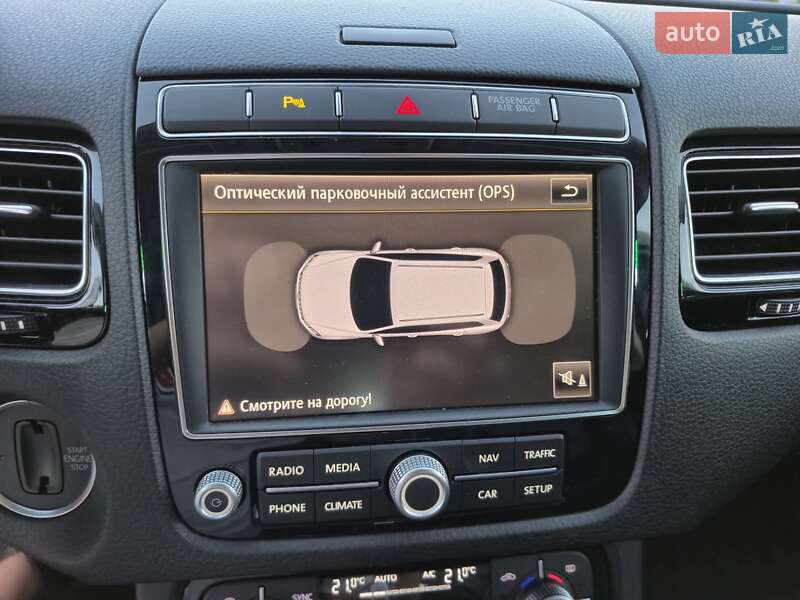 Внедорожник / Кроссовер Volkswagen Touareg 2015 в Одессе
