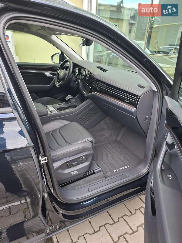 Внедорожник / Кроссовер Volkswagen Touareg 2021 в Хмельницком