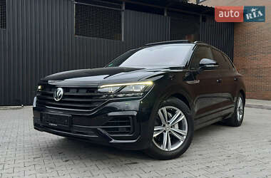 Позашляховик / Кросовер Volkswagen Touareg 2019 в Козятині