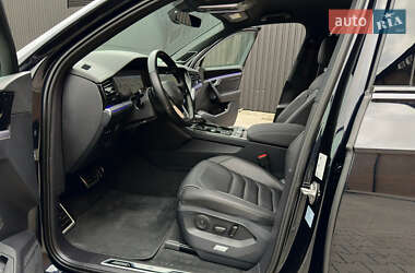 Внедорожник / Кроссовер Volkswagen Touareg 2022 в 