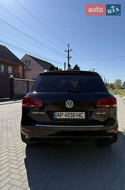 Внедорожник / Кроссовер Volkswagen Touareg 2014 в 