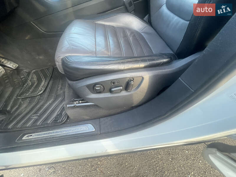 Позашляховик / Кросовер Volkswagen Touareg 2012 в Дніпрі фото 21 Позашляховик / Кросовер Volkswagen Touareg 2012 в Дніпрі
