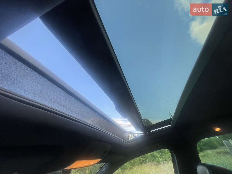 Позашляховик / Кросовер Volkswagen Touareg 2012 в Дніпрі фото 26 Позашляховик / Кросовер Volkswagen Touareg 2012 в Дніпрі