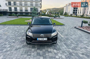 Позашляховик / Кросовер Volkswagen Touareg 2017 в Мукачевому