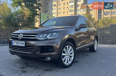 Позашляховик / Кросовер Volkswagen Touareg 2010 в Івано-Франківську