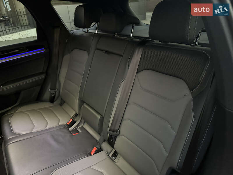 Внедорожник / Кроссовер Volkswagen Touareg 2019 в Ровно