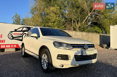 Позашляховик / Кросовер Volkswagen Touareg 2011 в Черкасах