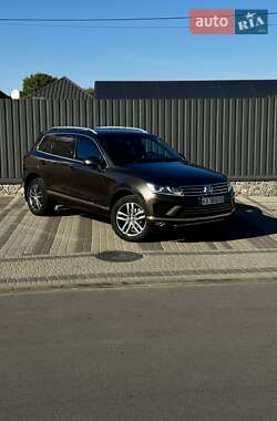 Позашляховик / Кросовер Volkswagen Touareg 2016 в Білій Церкві