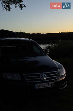 Позашляховик / Кросовер Volkswagen Touareg 2005 в Хмельницькому