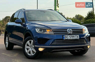 Внедорожник / Кроссовер Volkswagen Touareg 2015 в Дрогобыче