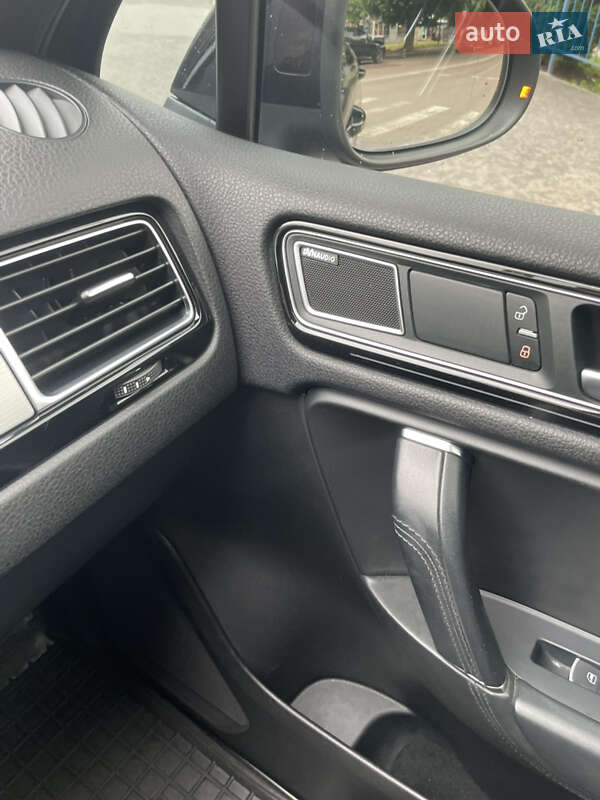 Внедорожник / Кроссовер Volkswagen Touareg 2015 в Житомире фото 11 Внедорожник / Кроссовер Volkswagen Touareg 2015 в Житомире