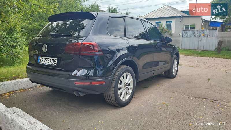 Внедорожник / Кроссовер Volkswagen Touareg 2016 в Нежине