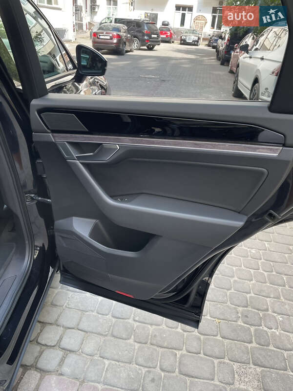 Внедорожник / Кроссовер Volkswagen Touareg 2020 в Ивано-Франковске фото 16 Внедорожник / Кроссовер Volkswagen Touareg 2020 в Ивано-Франковске
