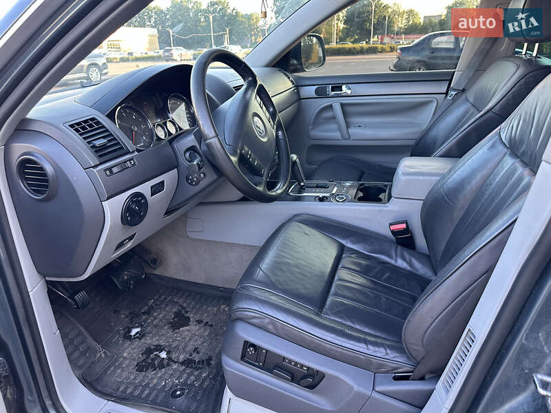 Внедорожник / Кроссовер Volkswagen Touareg 2009 в Житомире