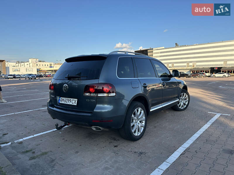 Внедорожник / Кроссовер Volkswagen Touareg 2009 в Житомире
