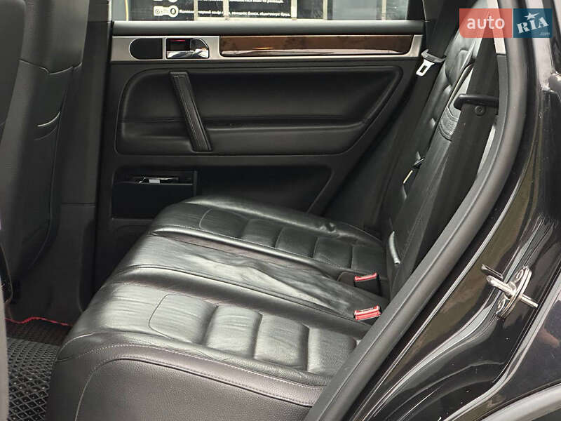 Внедорожник / Кроссовер Volkswagen Touareg 2008 в Дрогобыче