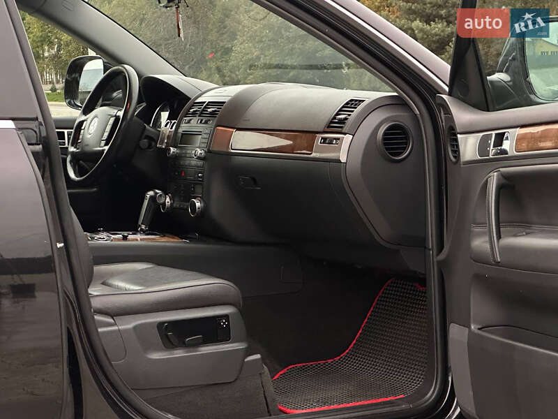 Внедорожник / Кроссовер Volkswagen Touareg 2008 в Дрогобыче